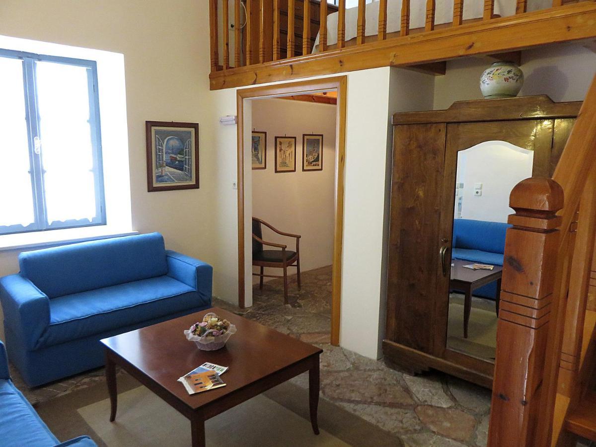 Phaedra 4* Hydra (Saronic Islands)